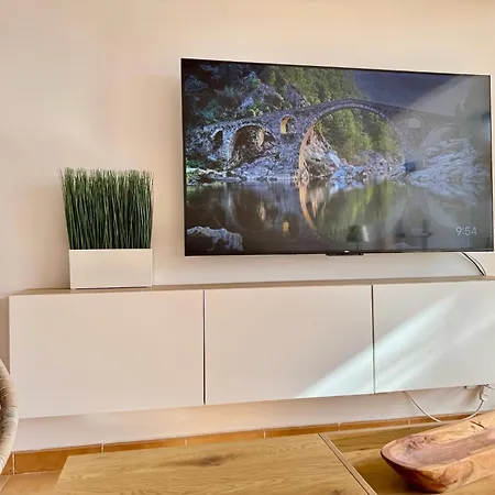 Tinache House アパート *