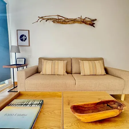 Tinache House *