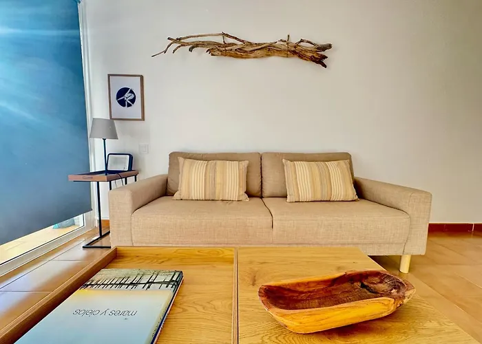 Tinache House *